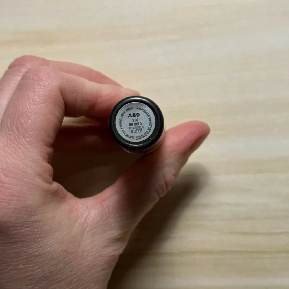 2/$40 - Mac Cremesheen Lipstick - Picture 5 of 5